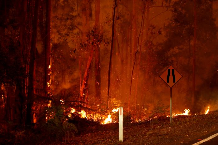 El incendio en el Monte Yerga, activo y sin controlar, ya calcina más de 200 hectáreas
