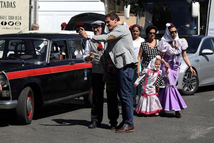 Los políticos se vienen arriba vistiéndose (y celebrando) San Isidro