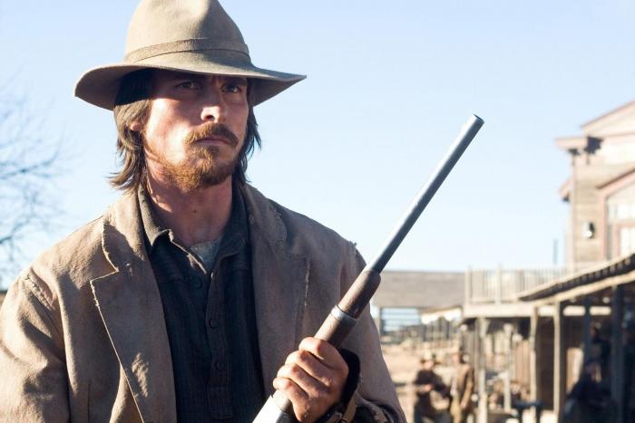 El golpe de Christian Bale a Chris Hemsworth tras la jugada de Marvel