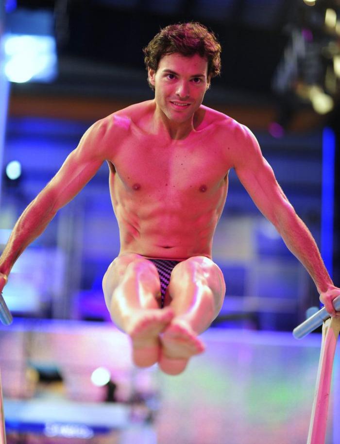 Olvido Hormigos en bañador: su presentación en el programa de saltos de Telecinco "Mira Quien Salta" (FOTOS)