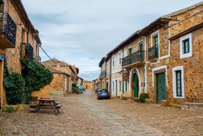 Siete pueblos españoles de menos de 1.000 habitantes con alojamiento rural