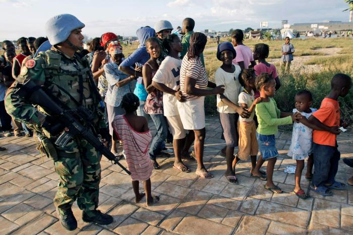 EEUU confirma el secuestro de 17 misioneros en Haití y trabaja para liberarlos