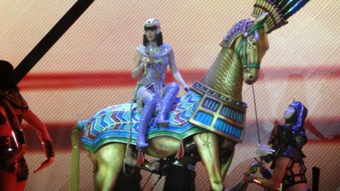 Katy Perry, acusada de acoso sexual por un actor del videoclip de 'Teenage dream'