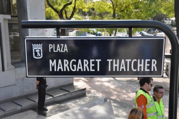 Los fans del Liverpool 'rebautizan' la plaza Margaret Thatcher y la foto se hace viral