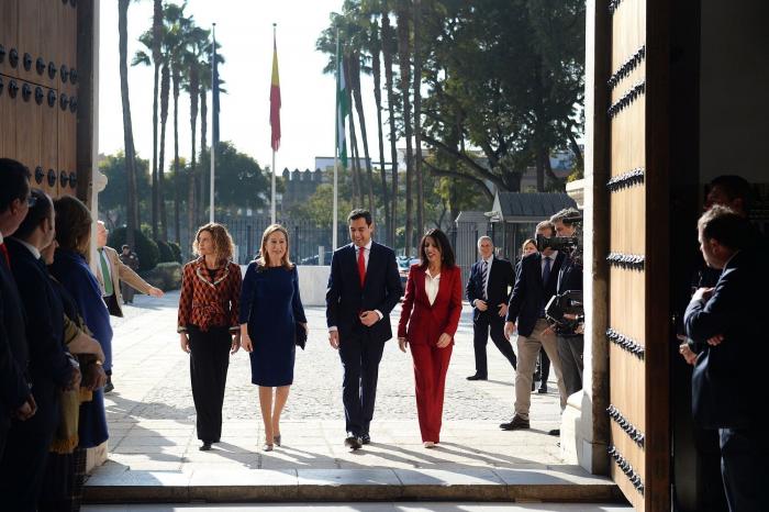 El PP acaricia un Gobierno en solitario en Andalucía