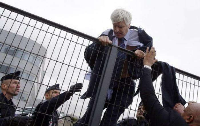Detenidos cuatro sindicalistas por la agresión a directivos de Air France