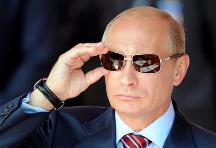 17 fotos de Putin con 'cupcakes' por su 63 cumpleaños