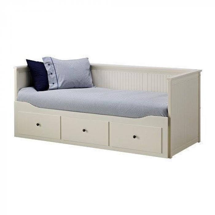 Este estante clásico de IKEA es el elemento perfecto para crear el tocador de tus sueños