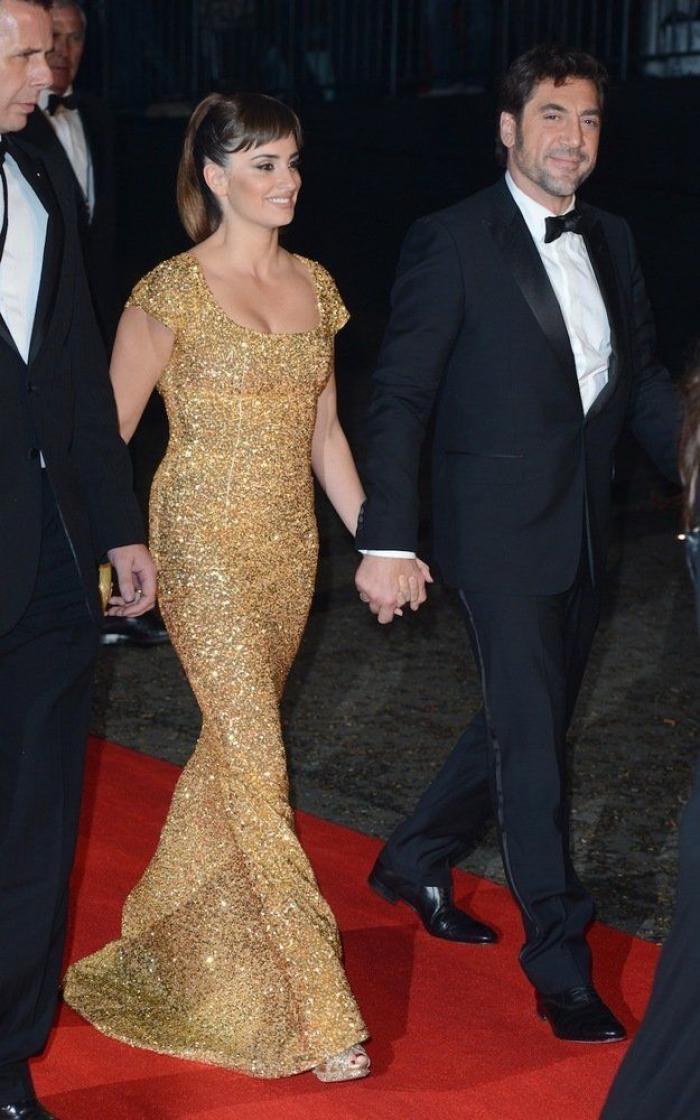 Alfombra roja de Skyfall: Penélope Cruz acompaña a Bardem en el estreno de la nueva película de James Bond (FOTOS)