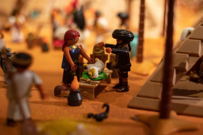 Clases de historia con Playmobil: la exposición de los clicks que te lleva del Antiguo Egipto a la actualidad