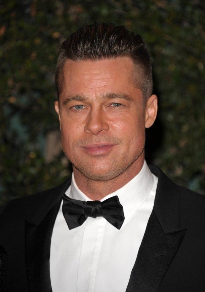 Brad Pitt explica por qué fue con falda a una alfombra roja