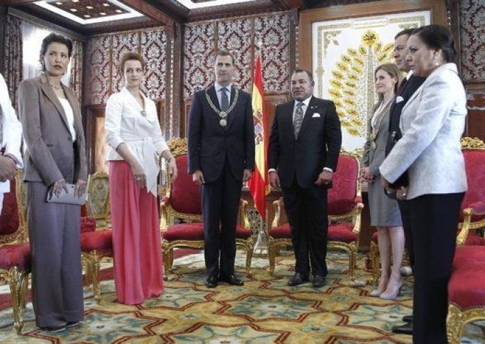 Mohamed VI recibe con su familia a los reyes en Rabat (FOTOS)