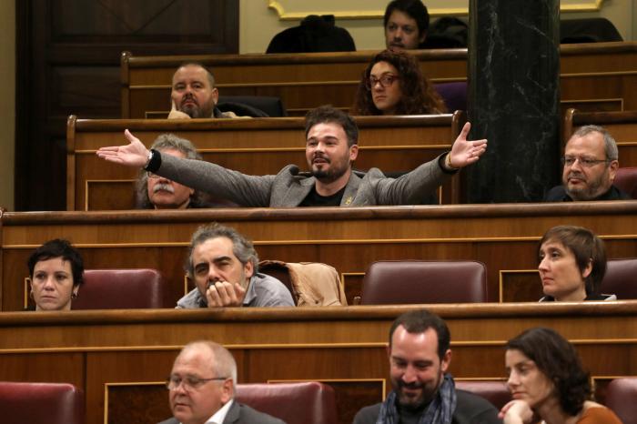 Rajoy, tras escuchar a Rufián en el Congreso: "En política no hay absurdo imposible"