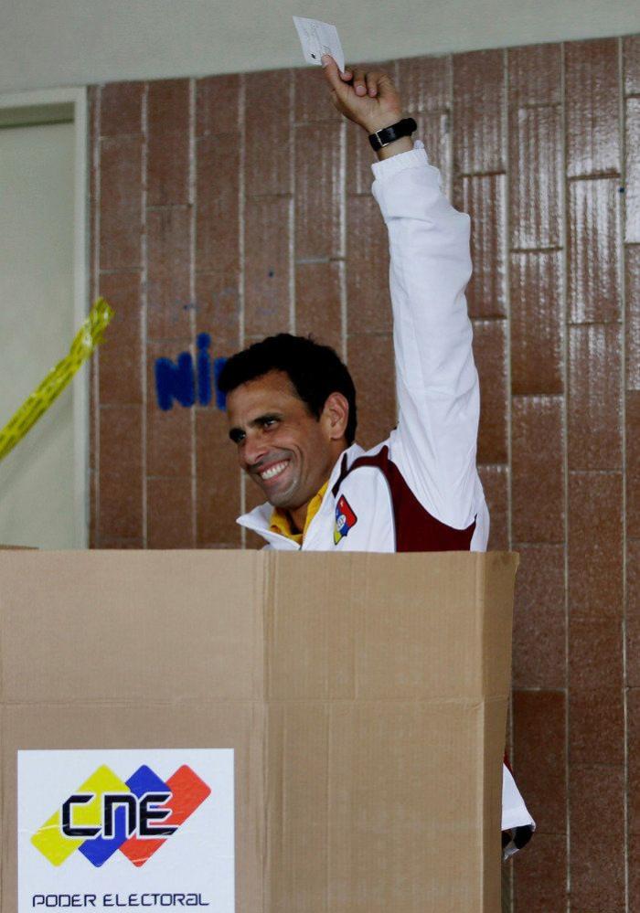 Elecciones Venezuela 2013: Maduro gana las elecciones por estrecho margen a Capriles