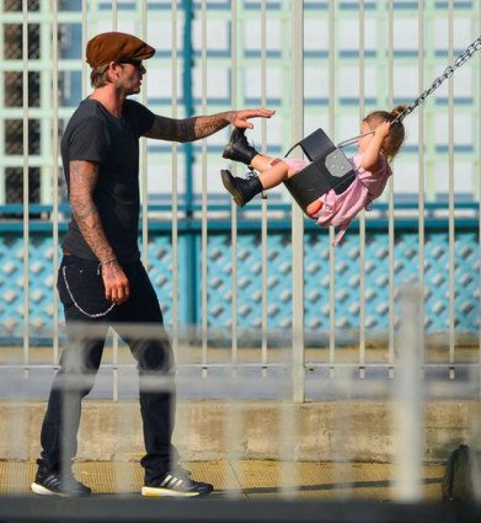 David Beckham explica por qué besa a su hija en la boca