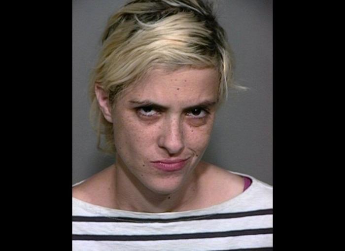 Reese Witherspoon se disculpa después de ser detenida (FOTOS)