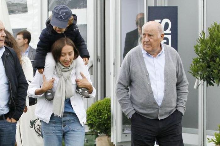 Amancio Ortega donó 80.000 euros en secreto a su pueblo en León para una quitanieves