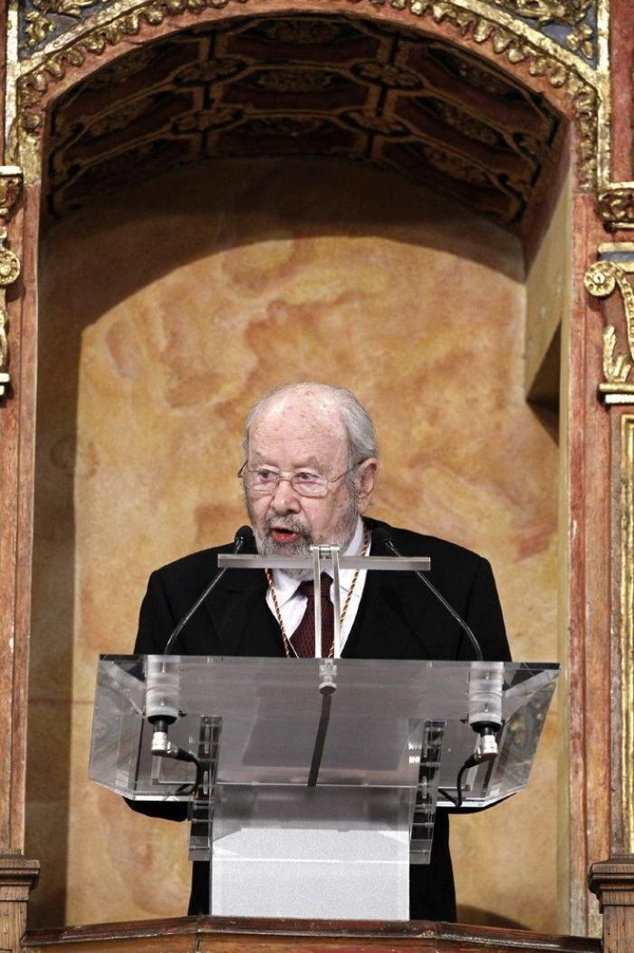 Los reyes entregan el Premio Cervantes a Margarit en un acto "íntimo y familiar" en Barcelona