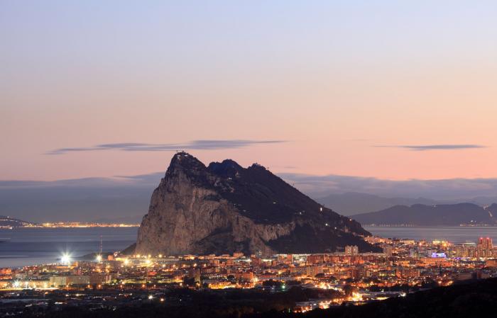 ¿Te enrolarías en el ejército por Gibraltar?