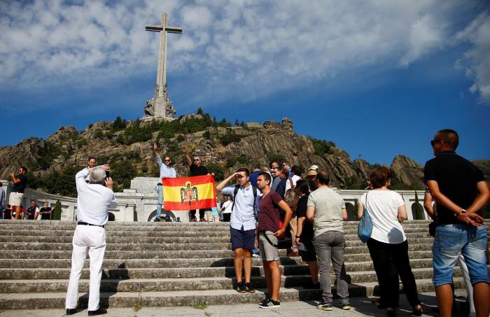 El Supremo avala exhumar los restos de Franco y enterrarlos en El Pardo