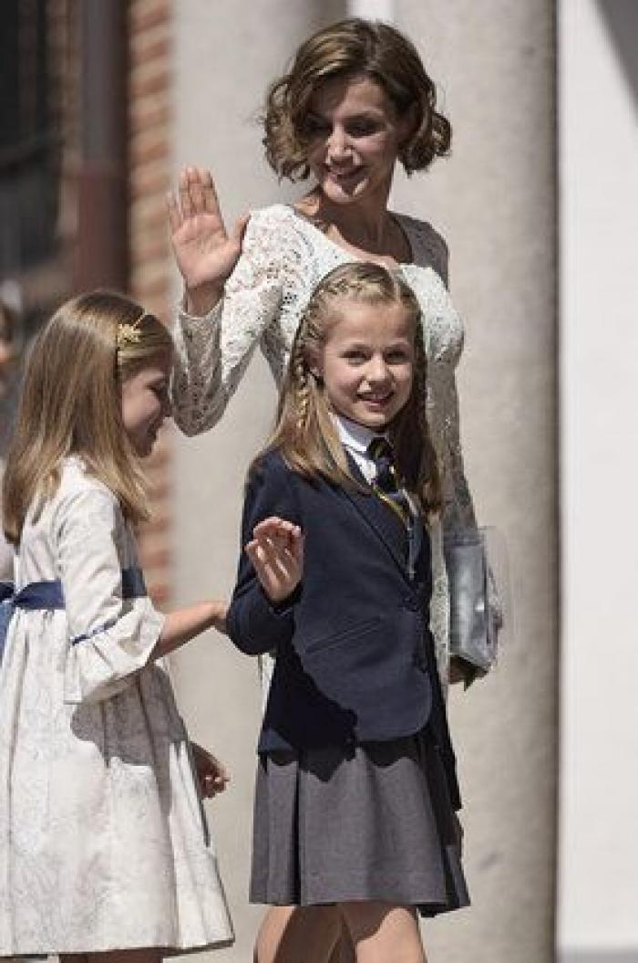 La Familia Real reaparece al completo en la Primera Comunión de Leonor (FOTOS)