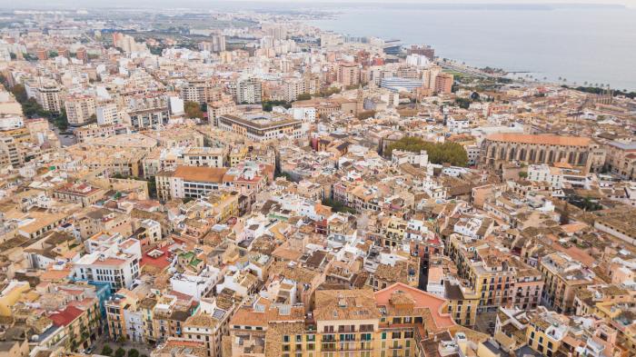 El diario 'The Guardian' se enamora de esta ciudad española: "Hace 15 años era más conocida por las drogas y la prostitución"