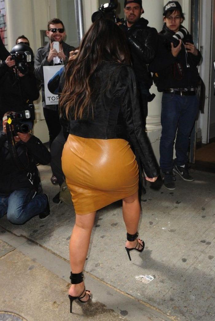 La Señora Doubtfire se ríe del vestido de Kim Kardashian en el MET (TUIT, FOTO)