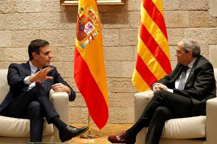 Ángels Barceló resalta el tremendo "despropósito" escondido tras la reunión Sánchez-Torra