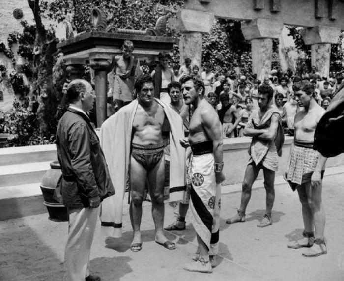 Kirk Douglas, el eterno gladiador, cumple 100 años