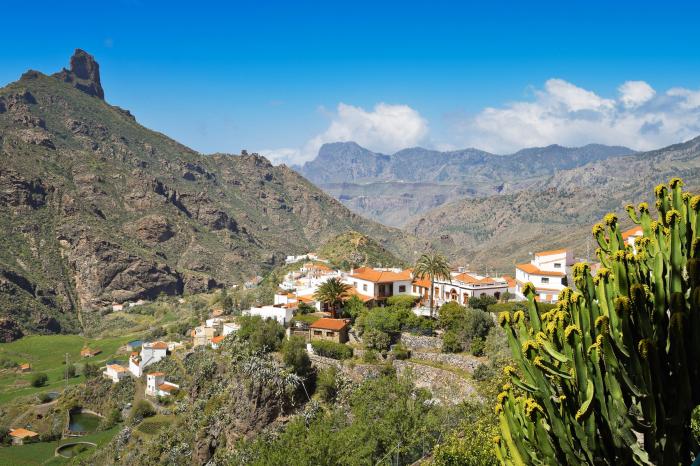 Setenil de las Bodegas, en Cádiz, el pueblo más buscado para hacer turismo rural en 2018, según Escapada Rural