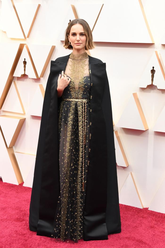 La capa feminista de Natalie Portman en los Oscar se le ha vuelto en su contra