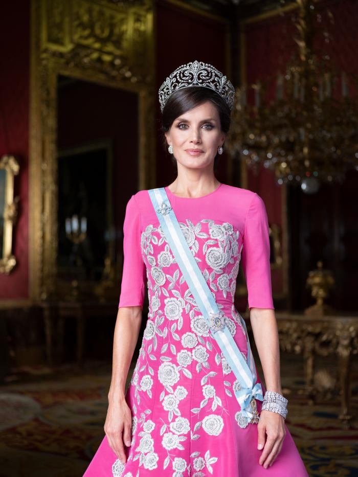 Zarzalejos: "La reina Letizia no permitiría nunca jamás lo que permitió Sofía"