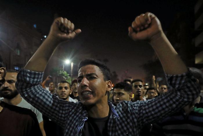 El móvil puede llevarte a prisión en Egipto