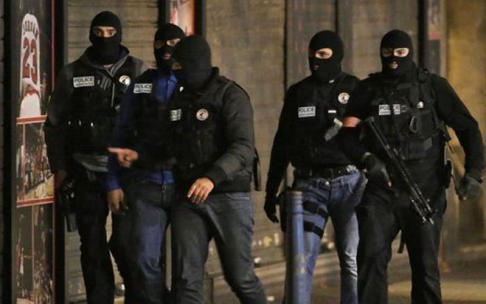 Asalto en Saint-Denis: dos terroristas muertos y siete detenidos