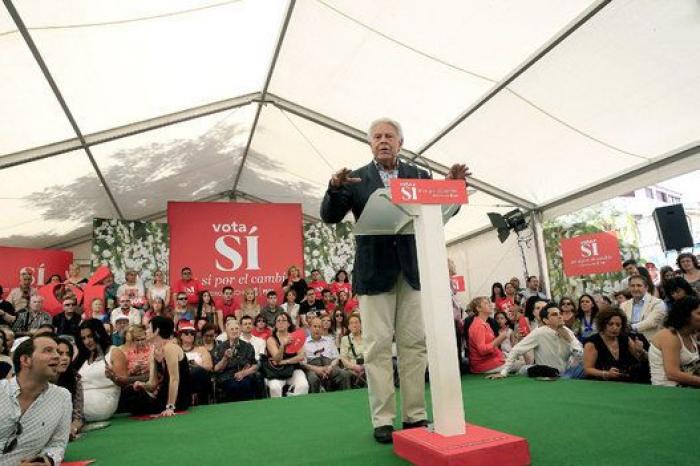 Felipe González critica que PSOE y UP "repartan cargos" antes de hablar de políticas
