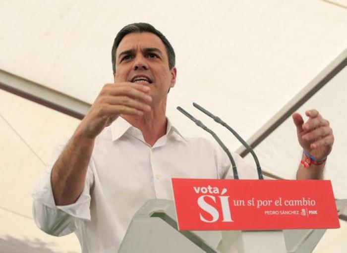 Felipe González critica que PSOE y UP "repartan cargos" antes de hablar de políticas