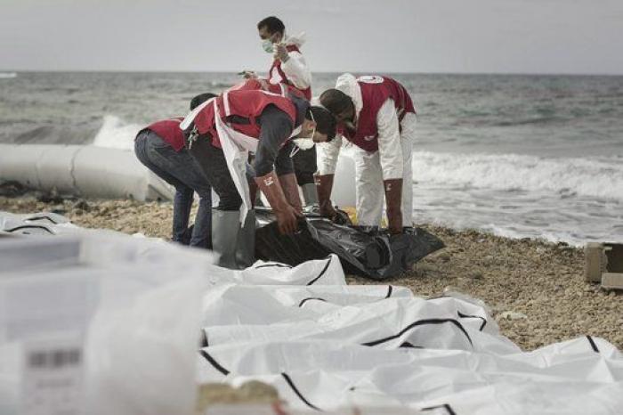 130 migrantes mueren en un naufragio en el Canal de Sicilia