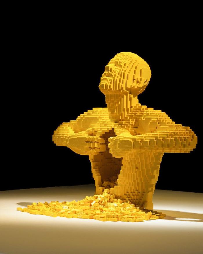 Nathan Sawaya, el artista que hace esculturas con piezas de Lego (FOTOS)