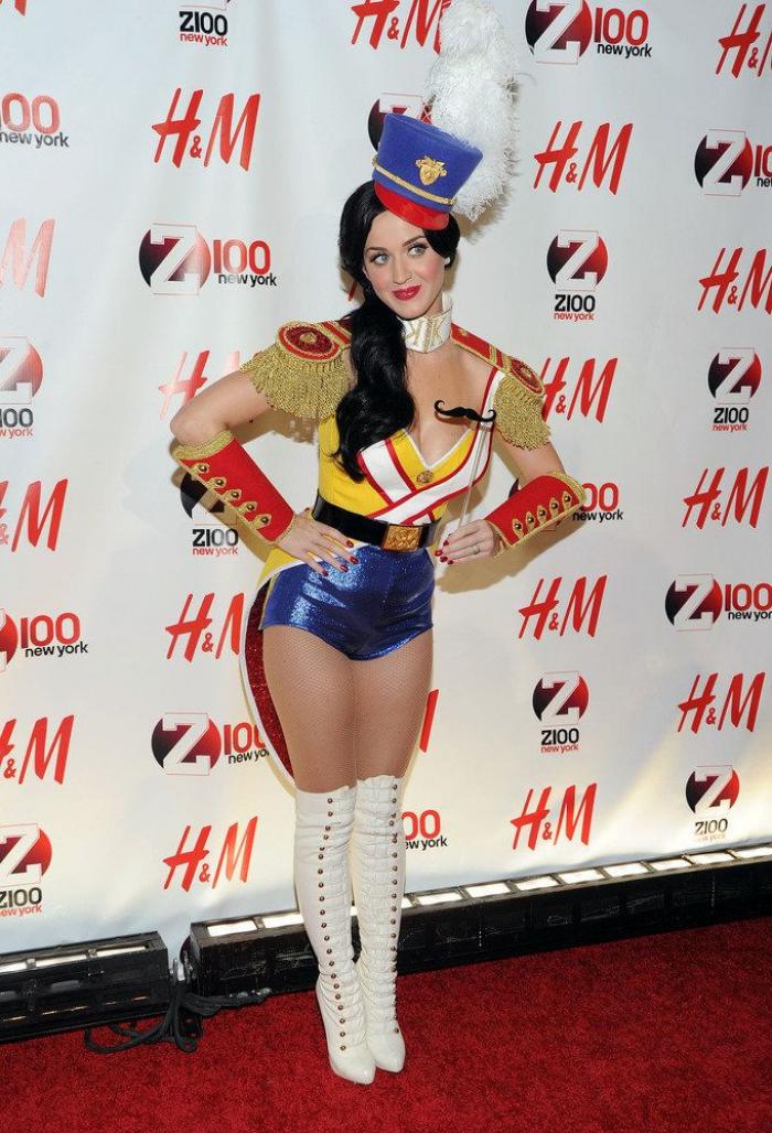 Katy Perry habla de las fotos de Orlando Bloom remando desnudo... y revela por qué no se quitó el bikini