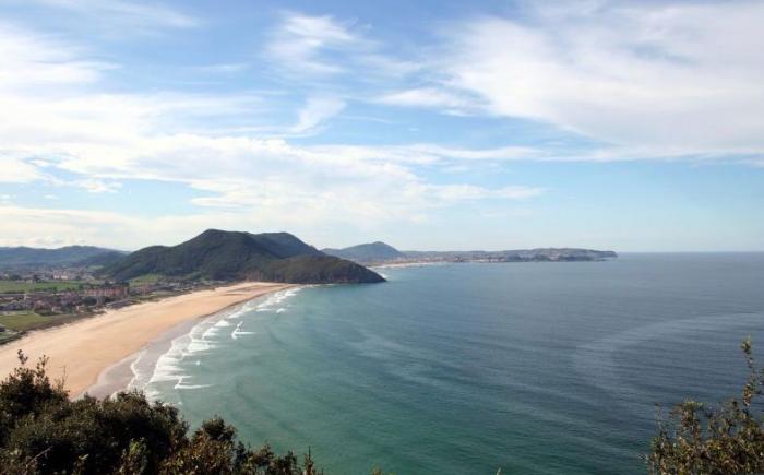 Más de 100.000 personas lo han decidido: este es el pueblo costero más bonito de España