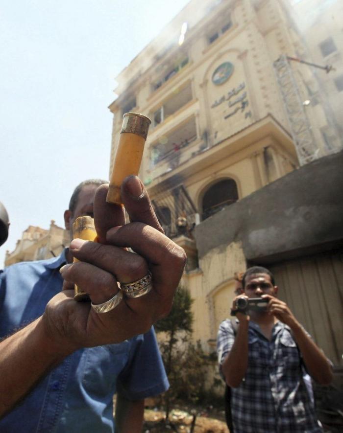 Golpe de Estado en Egipto: El Ejército suspende la Constitución y aparta a Morsi