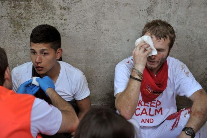 San Fermín 2013: Un angustioso penúltimo encierro de San Fermín acaba con 21 heridos (VÍDEO)