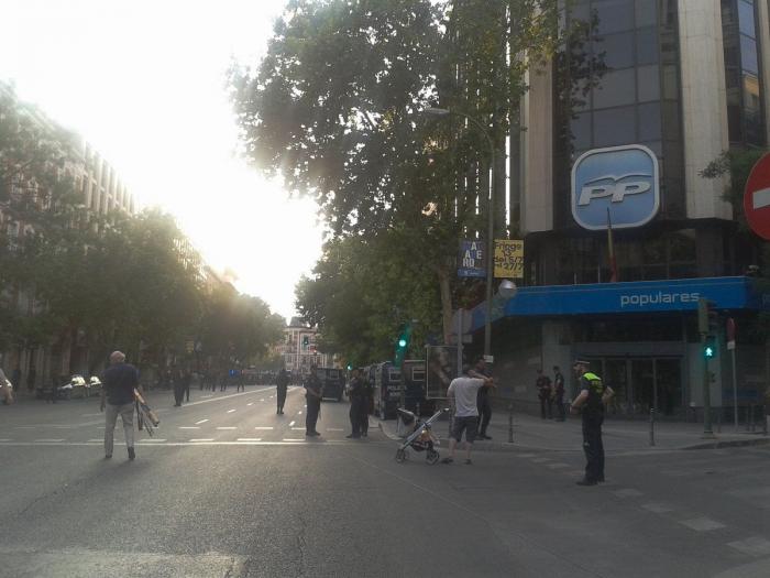 'Barbacoa de chorizos': Protestas en toda España ante las sedes del PP