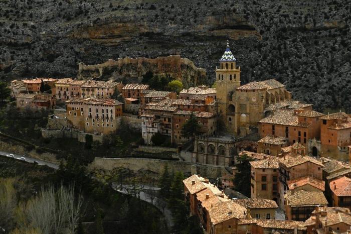Más de 48.000 viajeros han hablado: este es el pueblo de interior más bonito de España