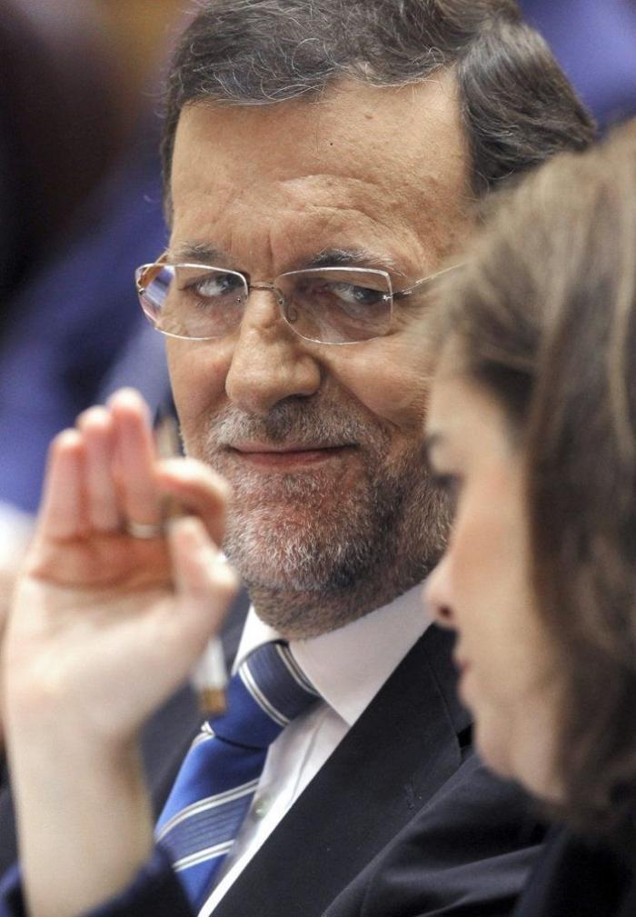 La portavoz del PSOE responde a Almeida con un vídeo de Almeida: la cara final lo dice todo