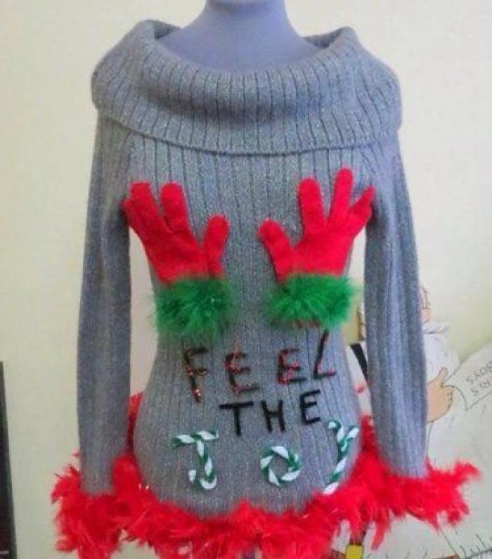 El jersey más llamativo de la Navidad, pensado para madres que dan el pecho
