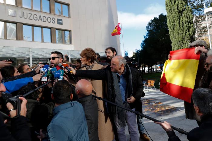 La Fiscalía pide que se archive la causa abierta a Dani Mateo por sonarse con la bandera de España