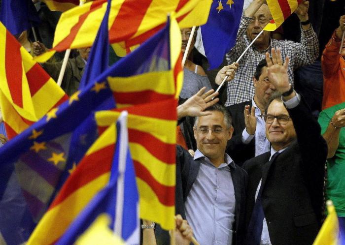 España cierra la campaña más reñida con la duda de quiénes pactarán tras el 20-D