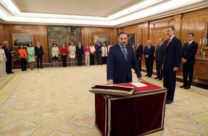 "Ministras y ministros": el gesto del nuevo gobierno al prometer el cargo