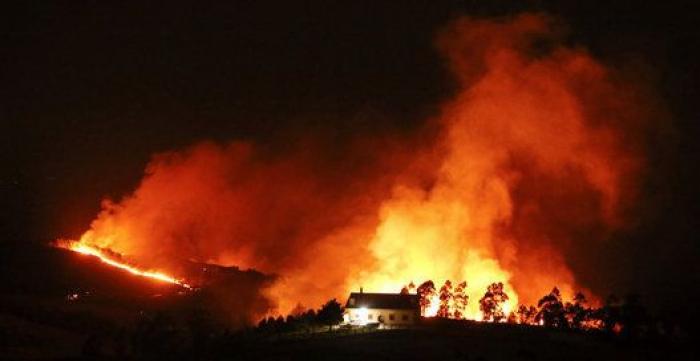 El norte arde: más de cien incendios prenden en Galicia, Asturias, Cantabria y País Vasco